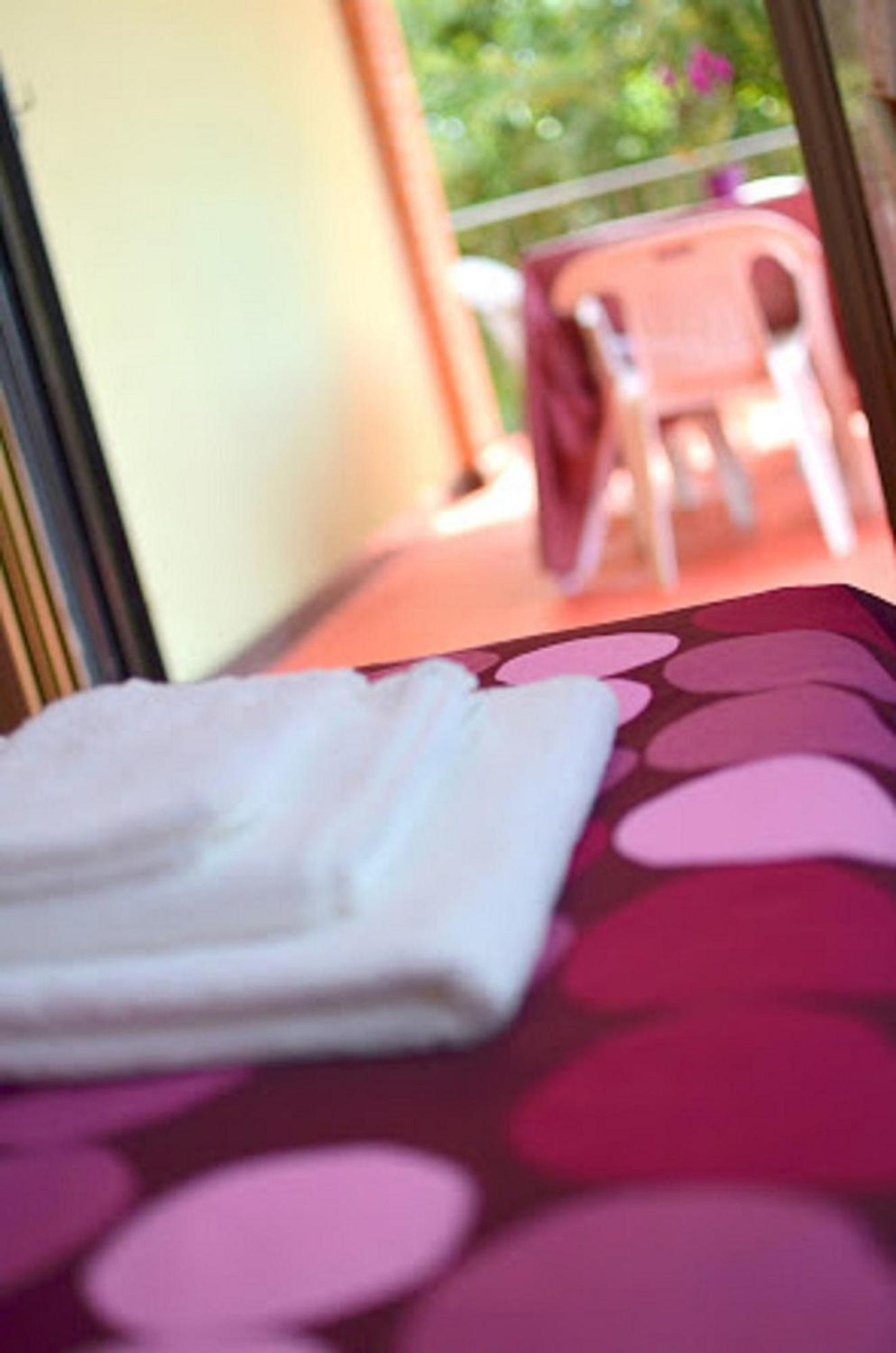 B&B Le Tre Rose Di Maria Pedara Buitenkant foto